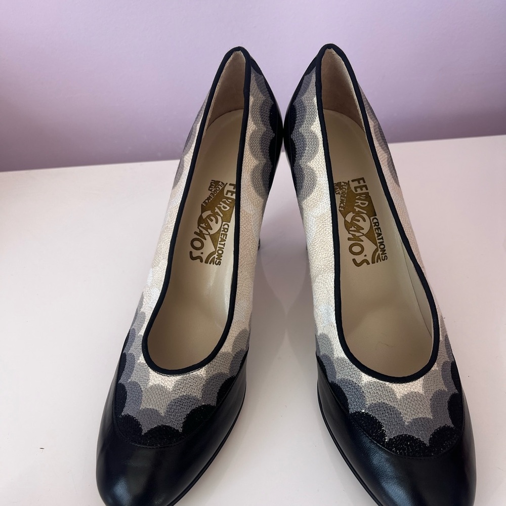 Ferragamo creations Signorinella black and white pumps